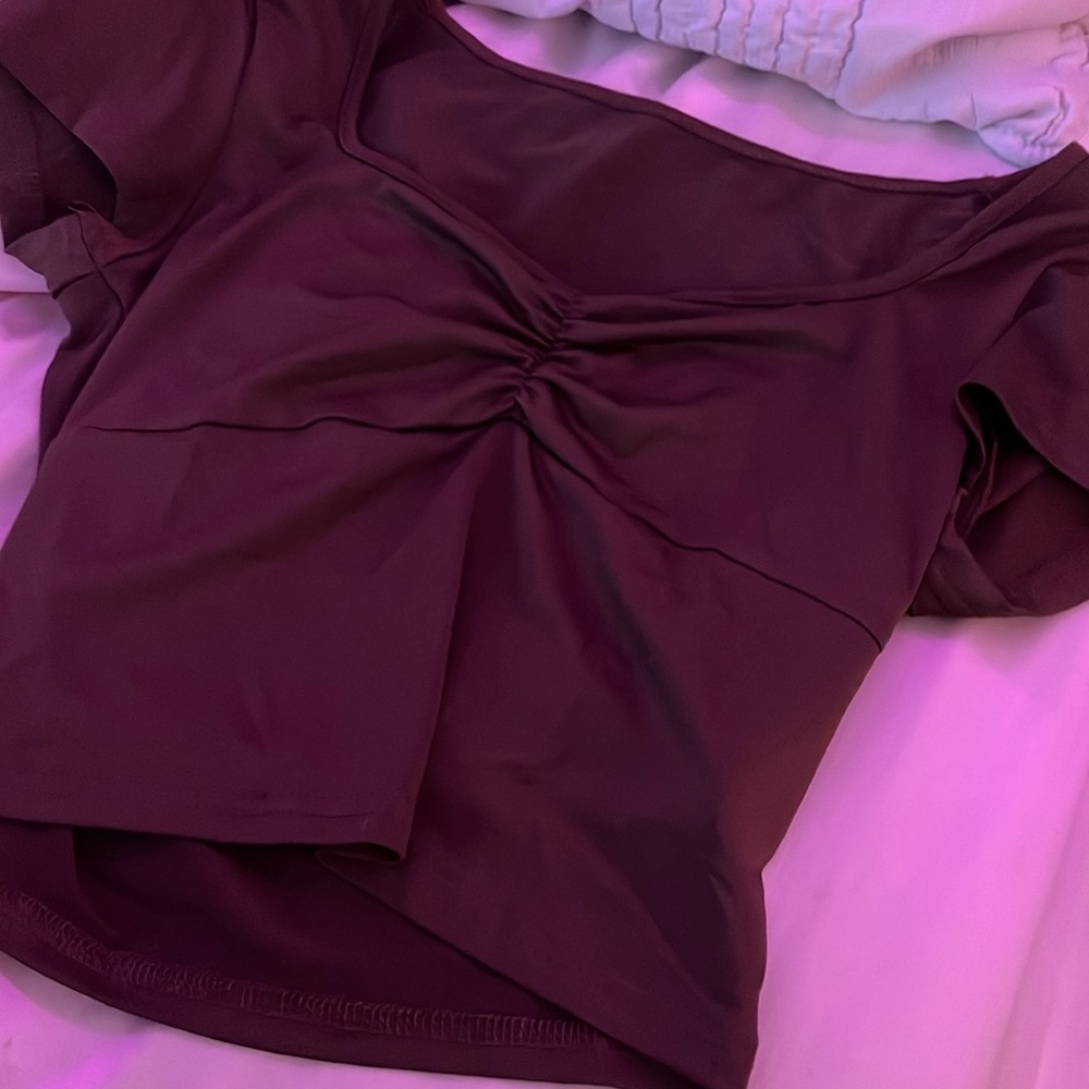 brown cropped t